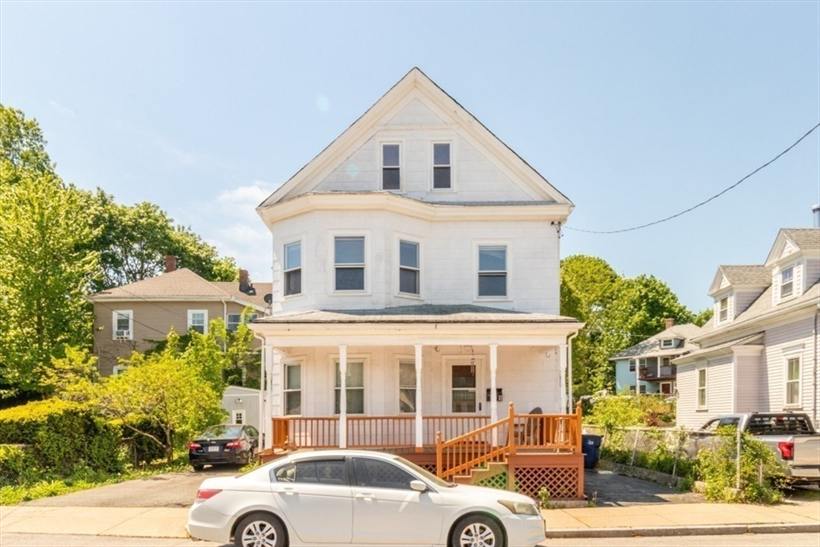 Home under agreement in Roslindale